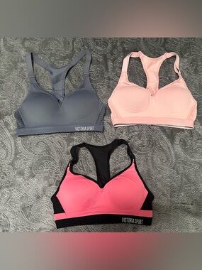 LOT of 3 Victoria’s Secret Incredible Sports Bras 32B Victoria Sport VSX